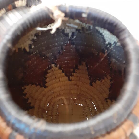 African Zulu Ukhamba Beer Basket & Lid 6" Traditional Unique Tribal South Africa - Picture 6 of 9